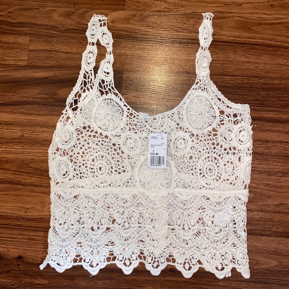 Nwt lace tank top - Picture 1 of 4